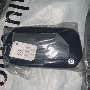 Lululemon Everywhere Belt Bag- Navy